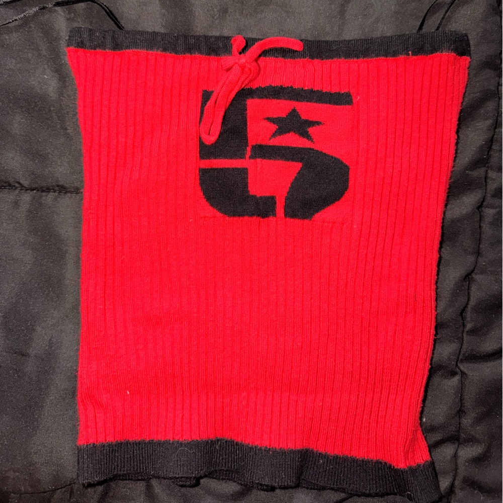 AKIRA Vibrant Red and Black Knit Accessory